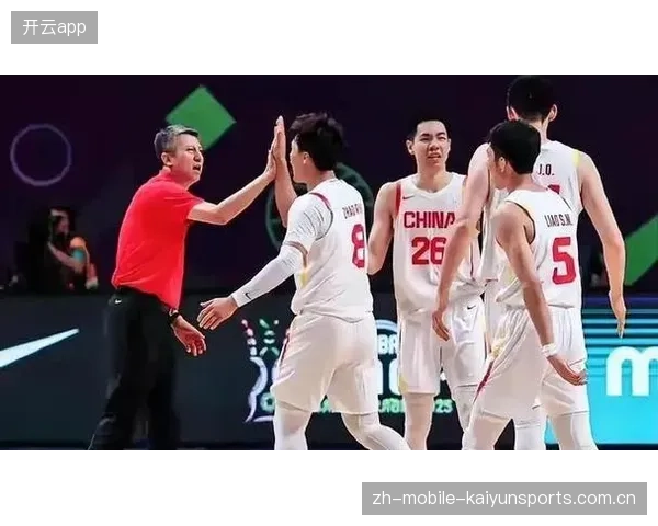 CBA球员夜训被拍成励志素材刷屏，体育精神再次点燃热情