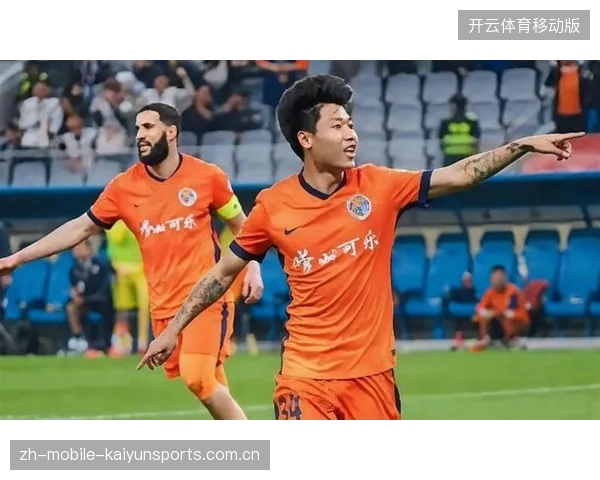 国安可签23岁边路快马！从“小马”到“战神”的逆袭之路