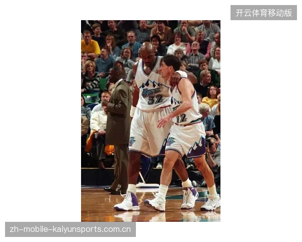 卡尔·兰德里的“神奇五人组”：NBA历史上最强阵容的秘密武器